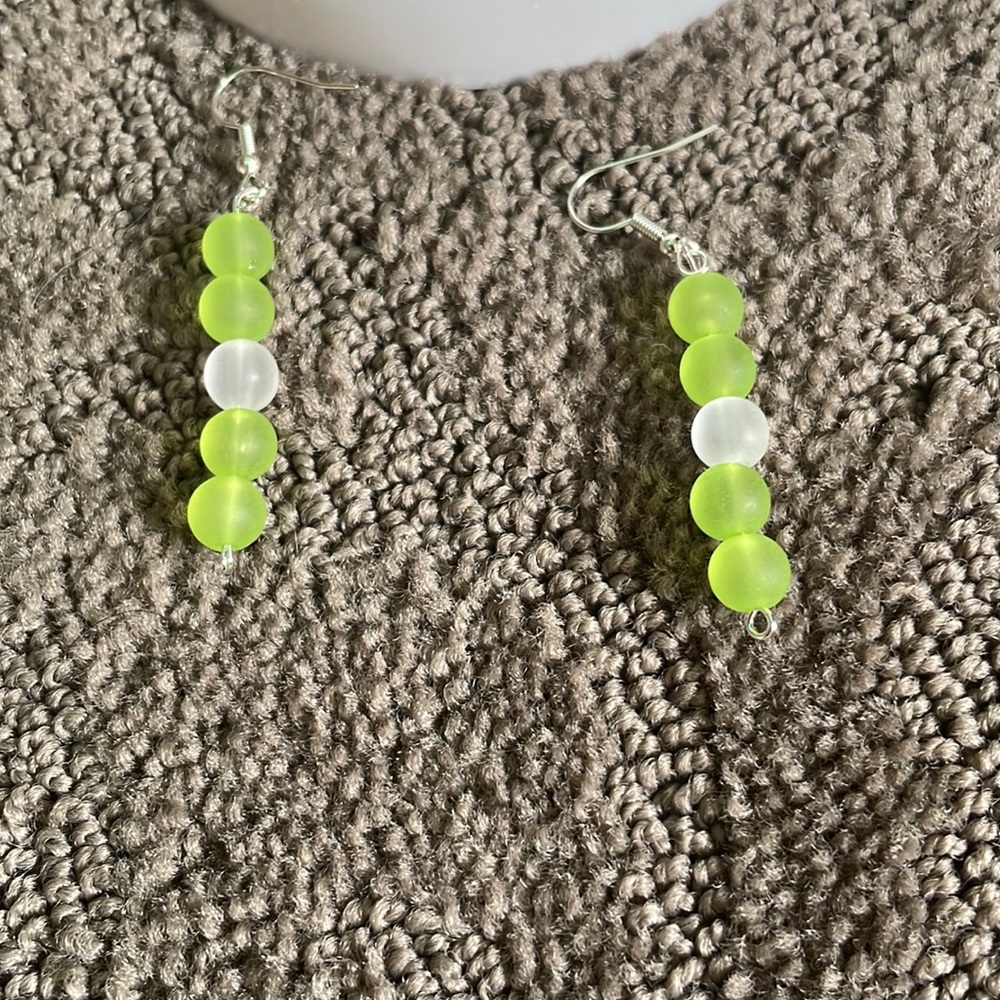 𝓒𝓾𝓽𝓮 𝓖𝓻𝓮𝓮𝓷 + 𝓬𝓵𝓮𝓪𝓻 𝓮𝓪𝓻𝓻𝓲𝓷𝓰𝓼 𝓵𝓲𝓶𝓲𝓽𝓮𝓭 𝓮𝓭𝓲𝓽𝓲𝓸𝓷